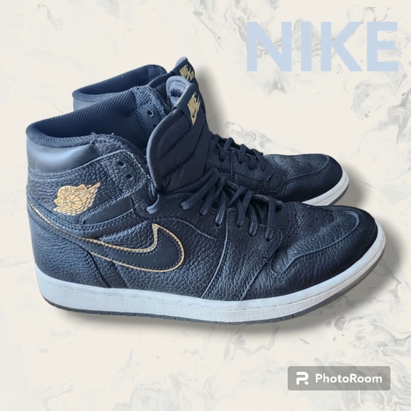 Nike Air Jordan High Top Sneakers EUC Black & Gold Size US 10 - Picture 5 of 6